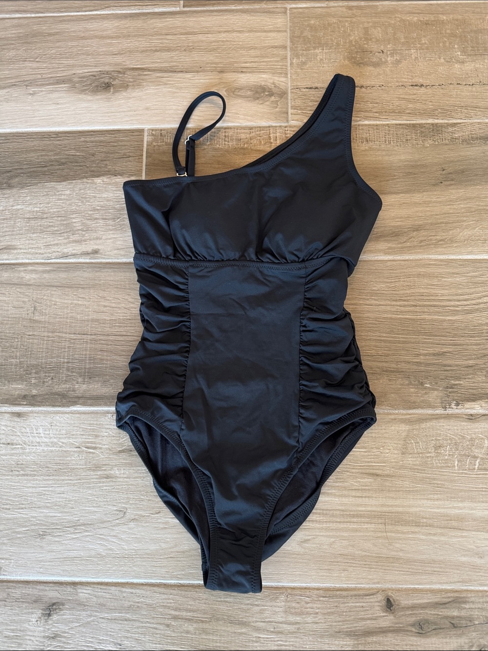 NWT Garnet Hill 6 ruched Asymmetrical one piece Swimsuit